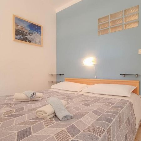 Alma One Apartment Новиград Екстериор снимка