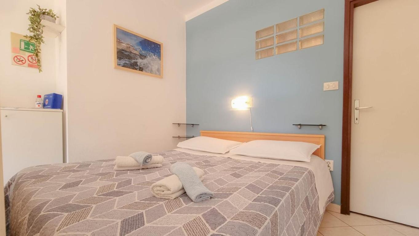 Alma One Apartment Новиград Екстериор снимка